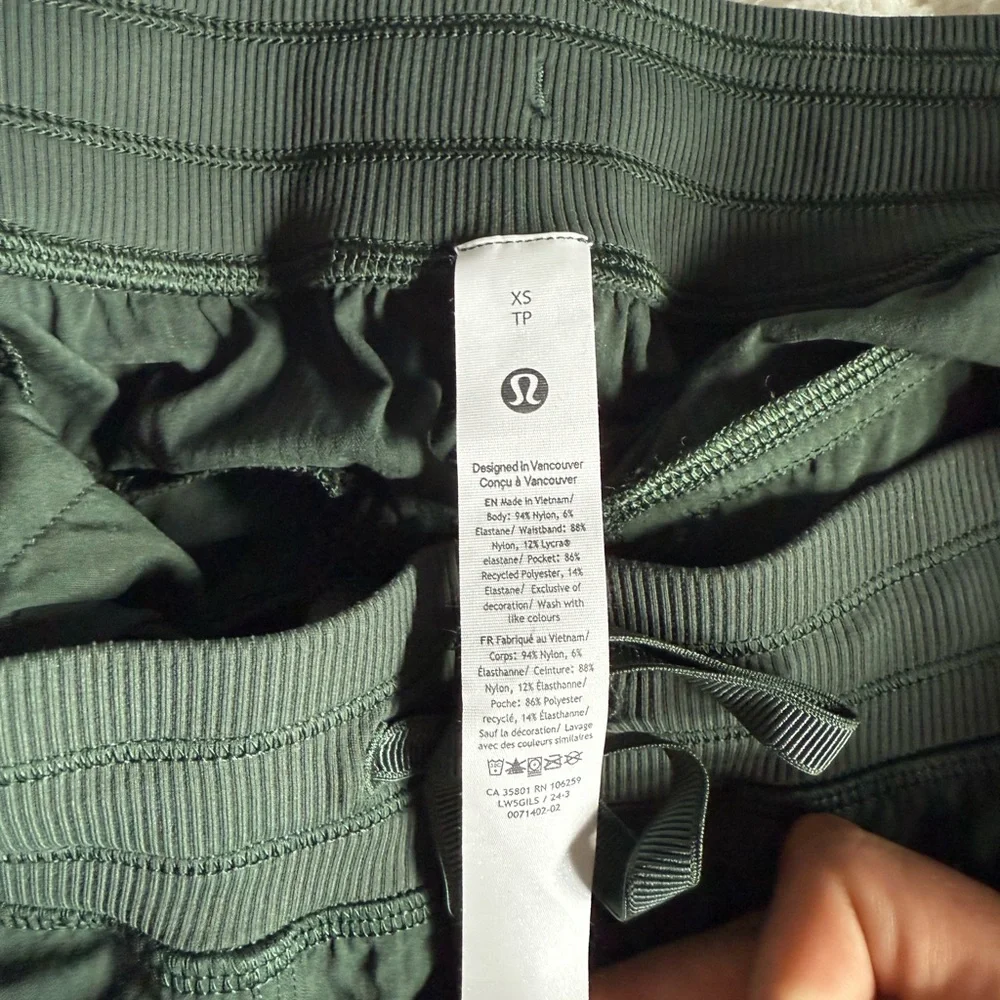 Lululemon dance studio pants legacy green - Picture 3 of 6